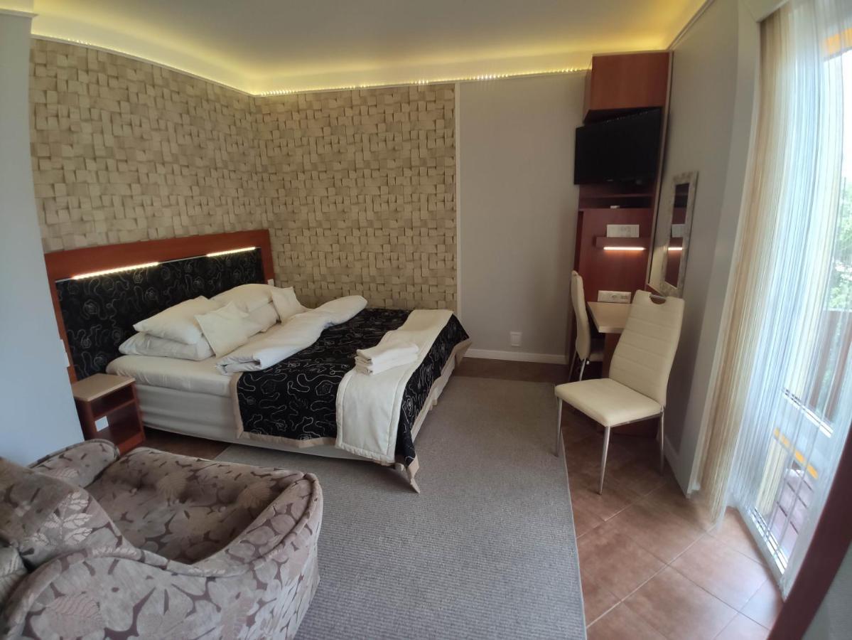 Ow Sargus Bed & Breakfast Wladyslawowo Exterior photo